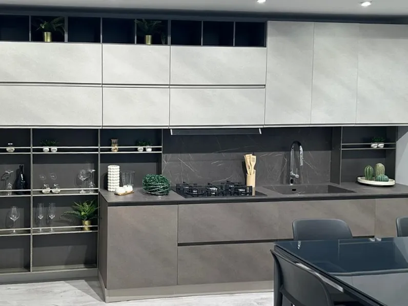 Cucina lineare in laminato materico a prezzo ribassato 57%