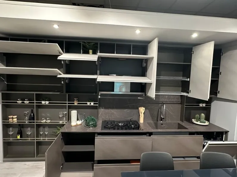 Cucina lineare in laminato materico a prezzo ribassato 57%