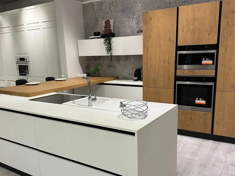 Cucina Nala/cielo moderna rovere chiaro Mobilturi ad isola scontata 65%