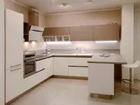 Cucina a prezzo ribassato con penisola moderna Mod cloe Arredo3