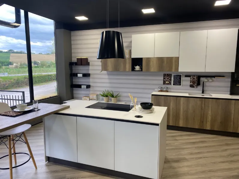 Cucina design con isola Anta hpl e vetro Artigianale a prezzo scontato