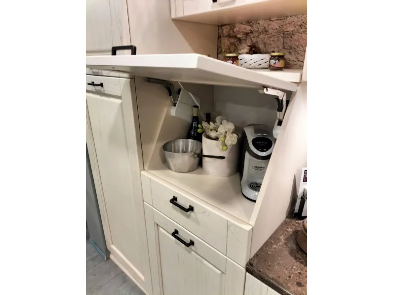 Cucina Aurora laccata panna fiorentino country magnolia Astra lineare scontata 46%
