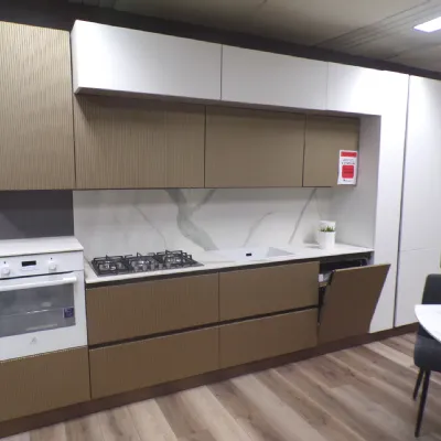 Cucina a PREZZI OUTLET in laminato materico Mobilturi -66%