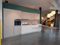 Cucina con penisola in laminato materico altri colori Cucina infinity  a prezzo ribassato