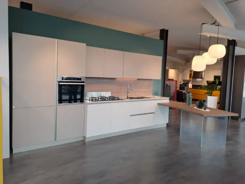 Cucina con penisola in laminato materico altri colori Cucina infinity  a prezzo ribassato