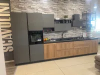 Cucina lineare in laminato materico a prezzo scontato 40%