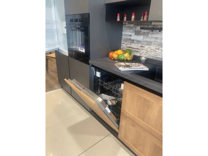 Cucina in laminato materico Scavolini a PREZZI OUTLET -30%