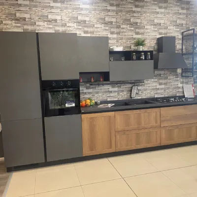 Cucina lineare in laminato materico a prezzo scontato 40%