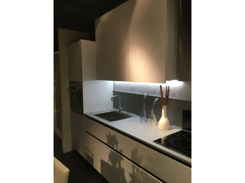 Cucina First moderna grigio Snaidero lineare scontata 30%