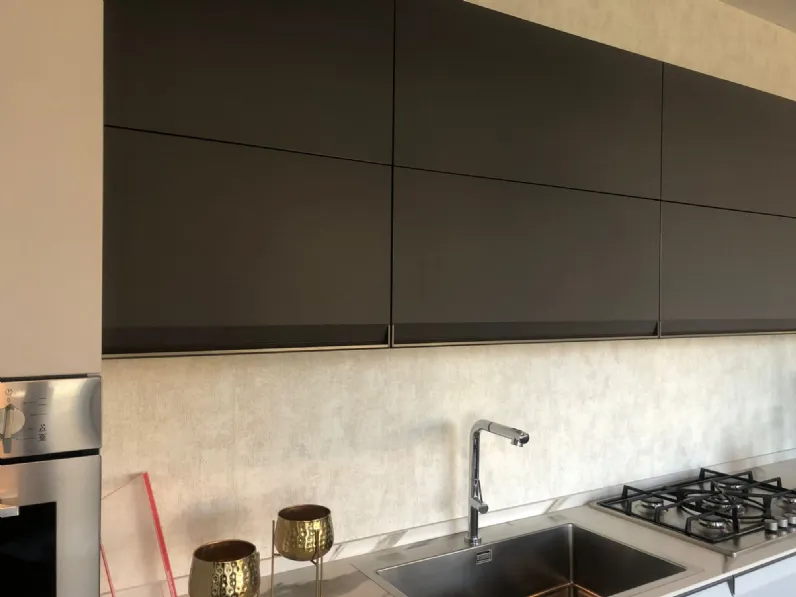 Cucina moderna lineare Formalia Scavolini a prezzo ribassato
