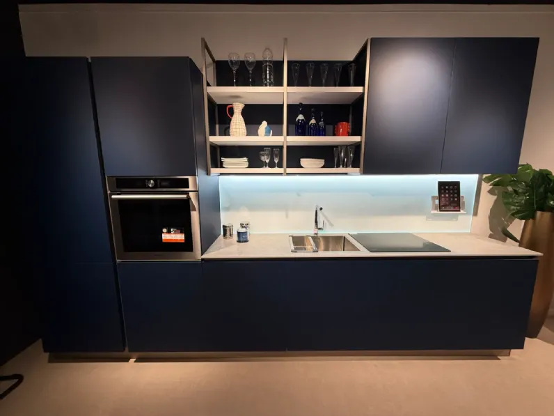 Cucina lineare moderna blu Arredo3 Kali'  a soli 6290 Euro