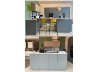 Cucina grigio moderna con penisola Materia Doimo cucine scontata