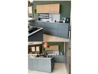 Cucina grigio moderna con penisola Materia Doimo cucine scontata