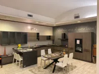 Cucina Modello nala anta impiallicciata spessa mm. 22 design rovere moro ad angolo Mobilturi cucine