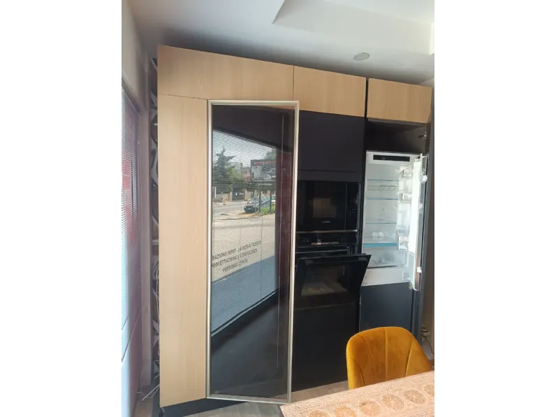 Cucina Scavolini design lineare antracite in laccata opaco Regola