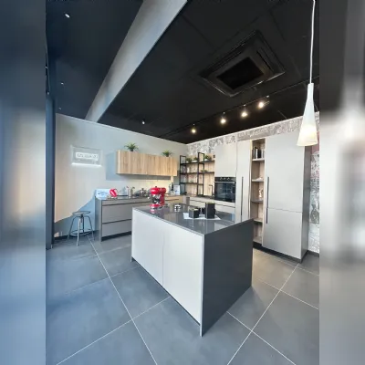 Cucina grigio moderna ad angolo Cubodesign Menta a soli 11630