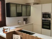 Cucina moderna ad angolo Miton Sincro matt senza elettrodomestici e senza soggiorno a prezzo scontato