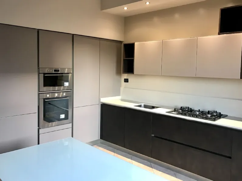 Cucina moderna ad angolo Primopiano cucine Ingrosso cucine moderne icm10 a prezzo scontato