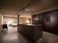 Cucina altri colori moderna con isola Kyton Nova cucina in Offerta Outlet