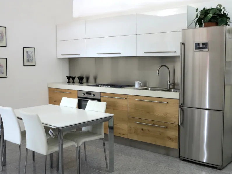 Cucina moderna bianca Artigianale lineare U818 kristal  scontata