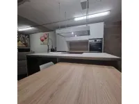 Cucina bianca moderna con isola Pet Essebi a soli 11250