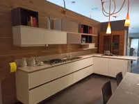 Cucina moderna bianca Scavolini con penisola Ki in offerta