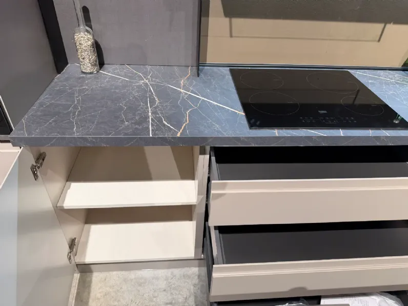 Cucina con isola moderna tortora Mobilturi Kelly a soli 6800 Euro