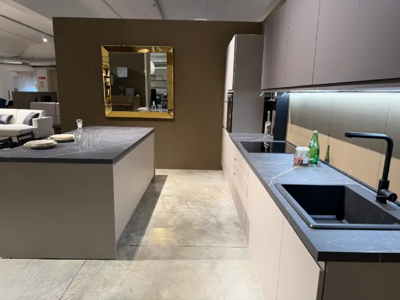 Cucina con isola moderna tortora Mobilturi Kelly a soli 6800 Euro