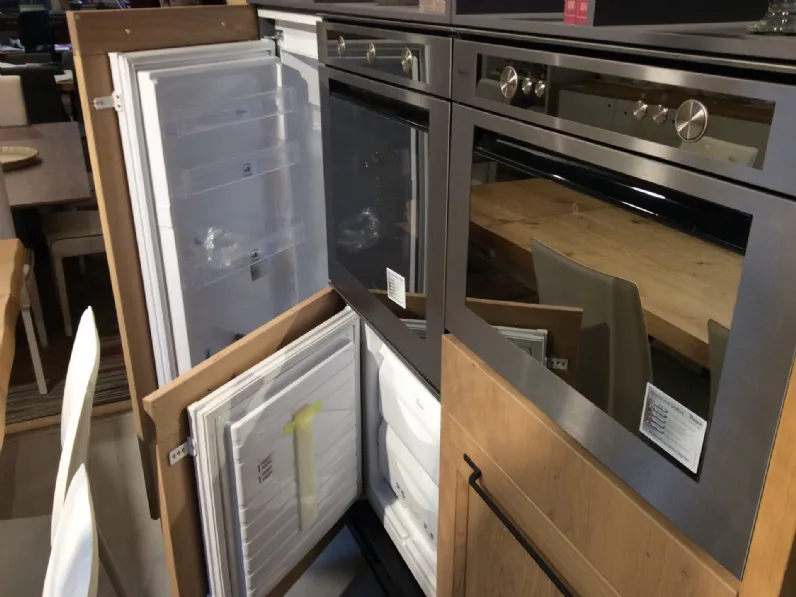Cucina rovere chiaro moderna con penisola Artigianale Comp 3 telaio rovere a soli 9200 Euro