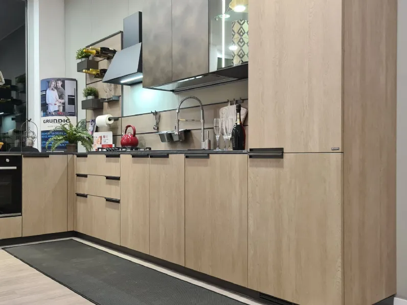 Cucina rovere chiaro moderna con penisola Scavolini Mia a soli 9900 Euro