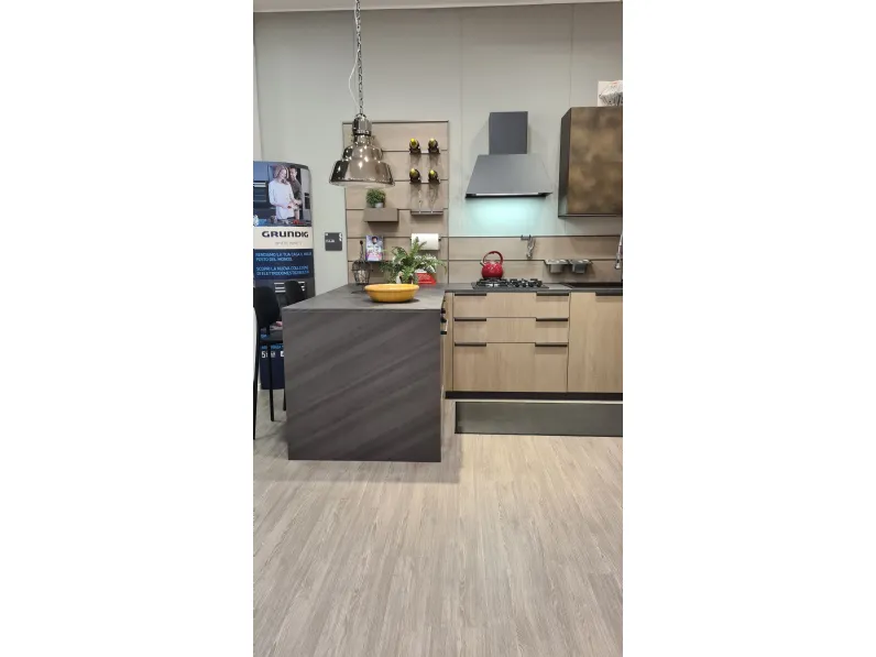 Cucina rovere chiaro moderna con penisola Scavolini Mia a soli 9900 Euro