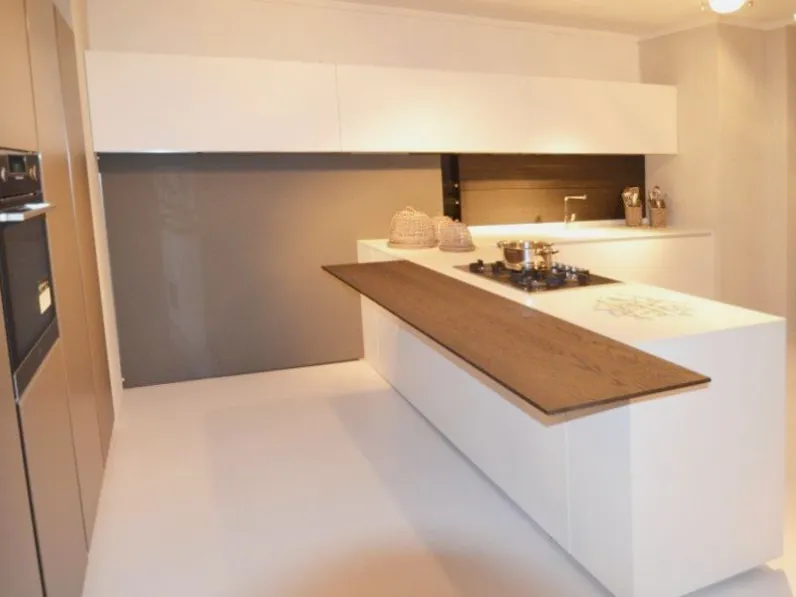 Cucina moderna con penisola Modulnova Light  a prezzo ribassato