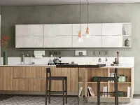 Cucina moderna con penisola Nuovi mondi cucine Cucina modena con colonne e piano penisola in offerta  a prezzo ribassato