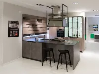 Cucina moderna grigio Scavolini con penisola Mia scontata