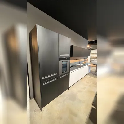 Cucina lineare in laminato opaco altri colori Tekna a prezzo ribassato