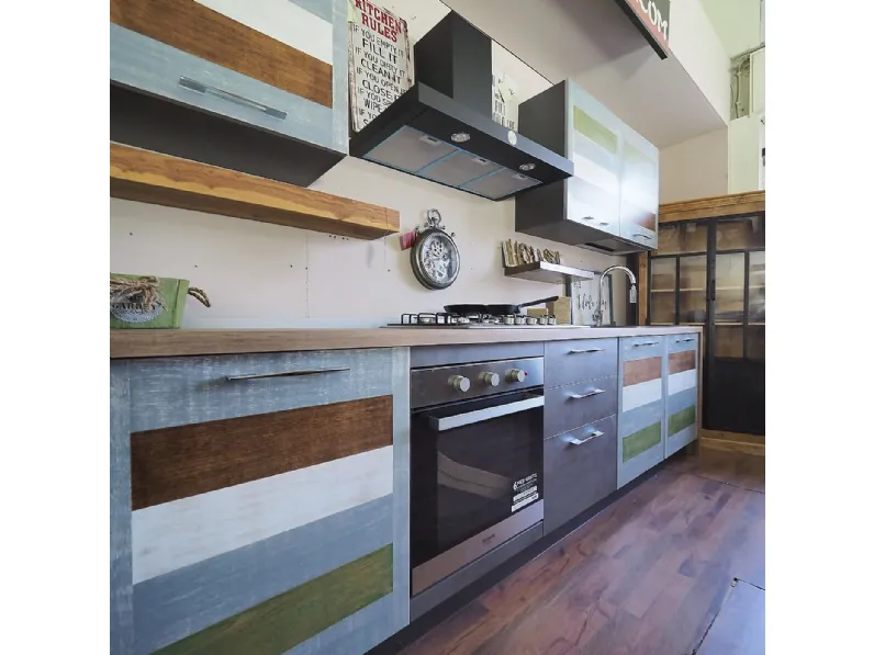 Nuovi mondi cucine: ante in legno colorato, moderna ed eco-vintage. -59%!