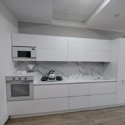 Cucina moderna lineare Creo Tablet a prezzo ribassato