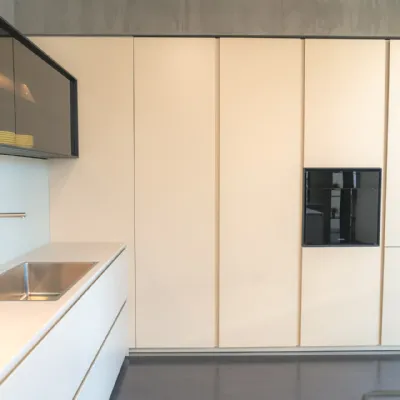 Cucina Modulnova design con penisola altri colori in laccata opaco Twenty