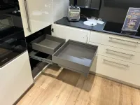 Cucina bianca moderna ad angolo Mood Scavolini in offerta