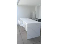 Cucina con isola in laminato materico bianca Cucina luce a prezzo ribassato