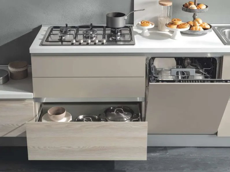 Cucina lineare in polimerico opaco a prezzo ribassato 33%