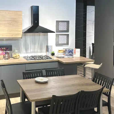 Cucina Kelly con penisola Net cucine con uno sconto imperdibile