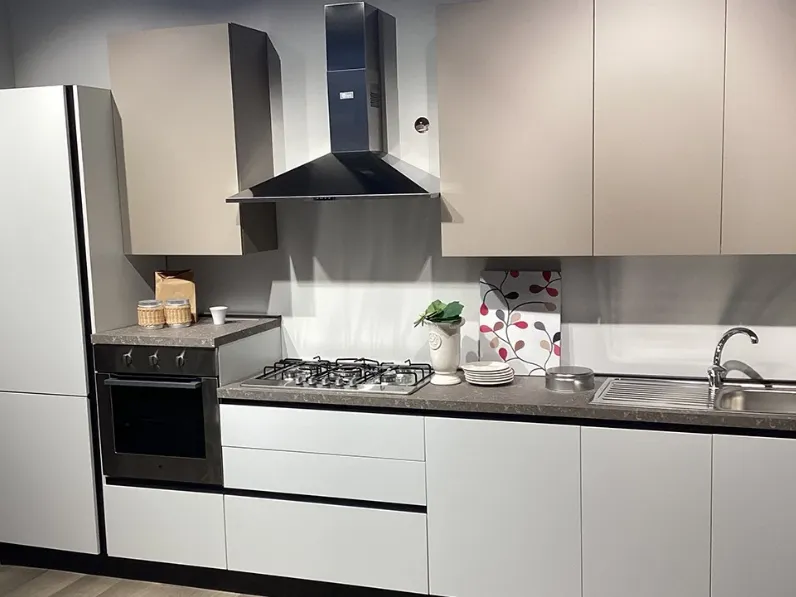 Cucina Delizia lineare Net cucine con uno sconto imperdibile