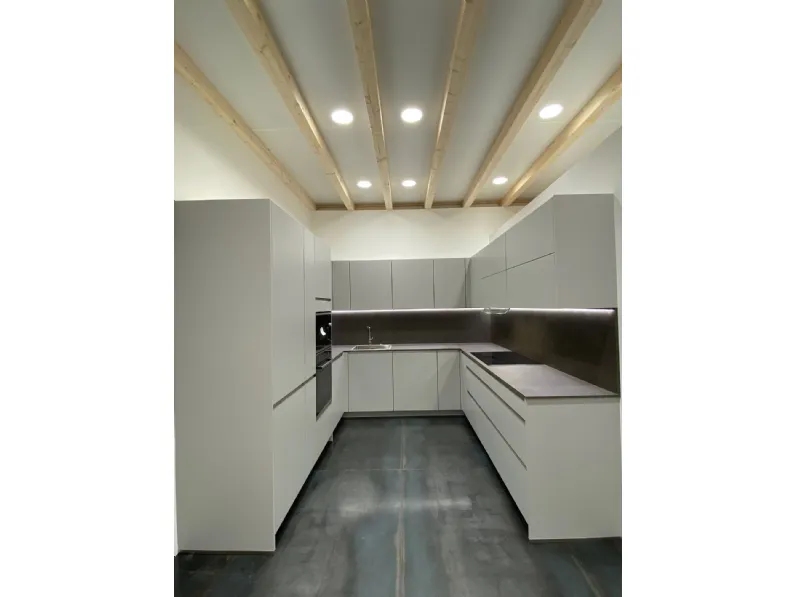 Cucina Nobilia moderna ad angolo grigio in laccato opaco Fashion