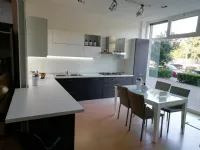 Cucina Oriente+arcobaleno moderna altri colori con penisola Arrex