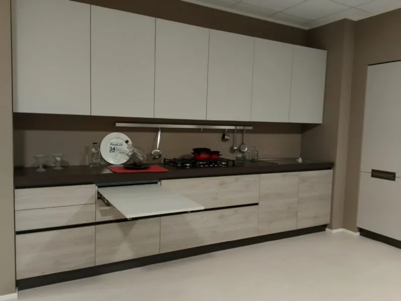 Cucina lineare moderna altri colori Arrex-2 Oriente a soli 9000 Euro