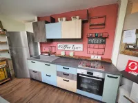 Cucina moderna rovere chiaro, etnico lineare, vintage colorata a 1990.