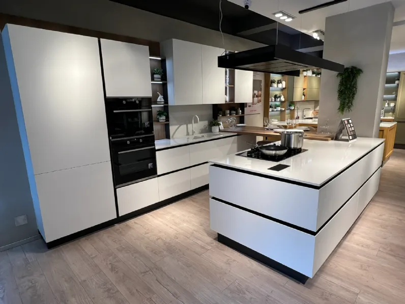 Cucina a PREZZI OUTLET in polimerico opaco Veneta cucine -25%