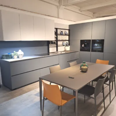 Cucina ad angolo in laminato opaco a prezzo ribassato 53%