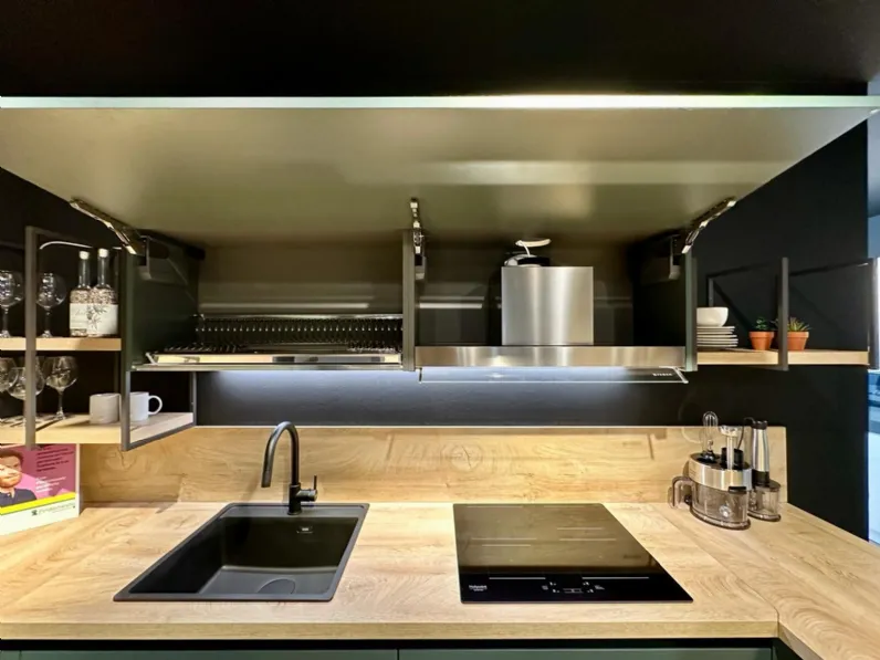 Cucina con penisola moderna altri colori Prima cucine Domino a soli 9068